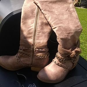 Ladies boots